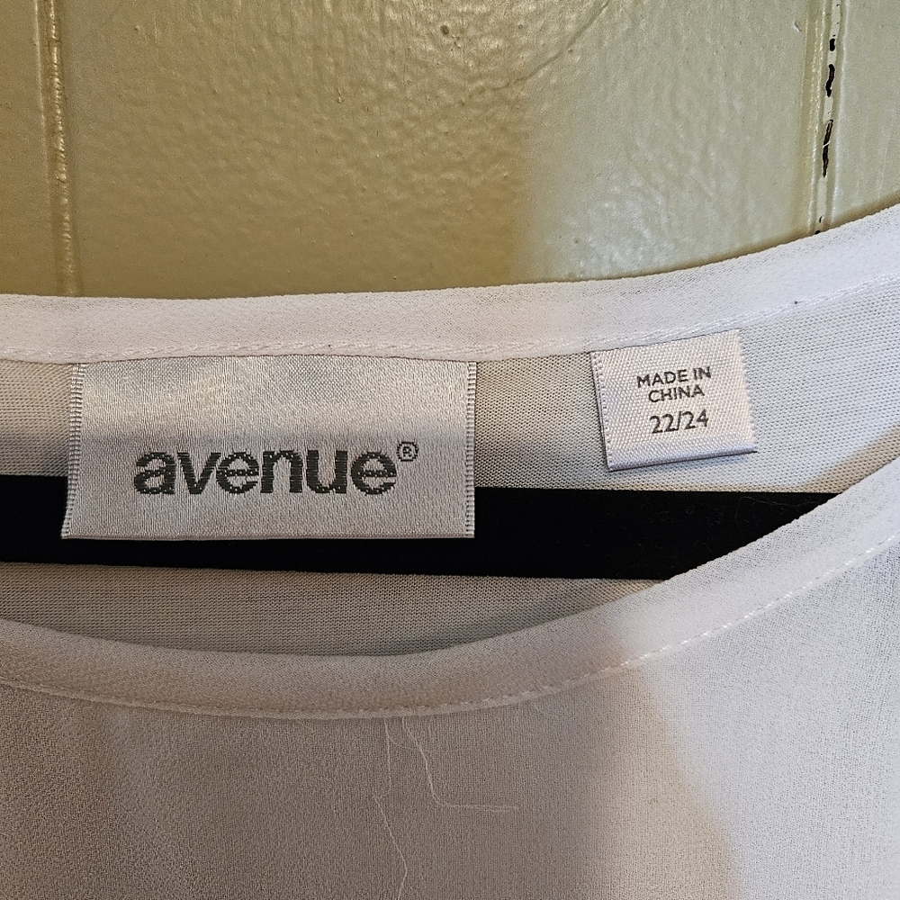 Avenue Plus Size 22/24 White Sleeveless Sheer Panel Top | Lightweight & Chic - Picture 4 of 6